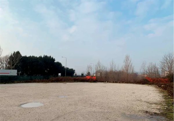 terreno edificabile in vendita a Pesaro