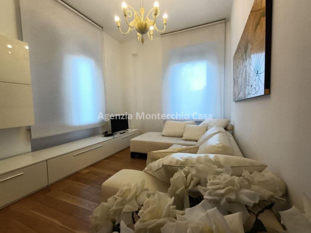 appartamento in vendita a Pesaro in zona Mare