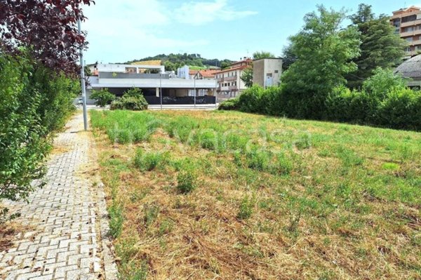 terreno edificabile in vendita a Pesaro in zona Cattabrighe