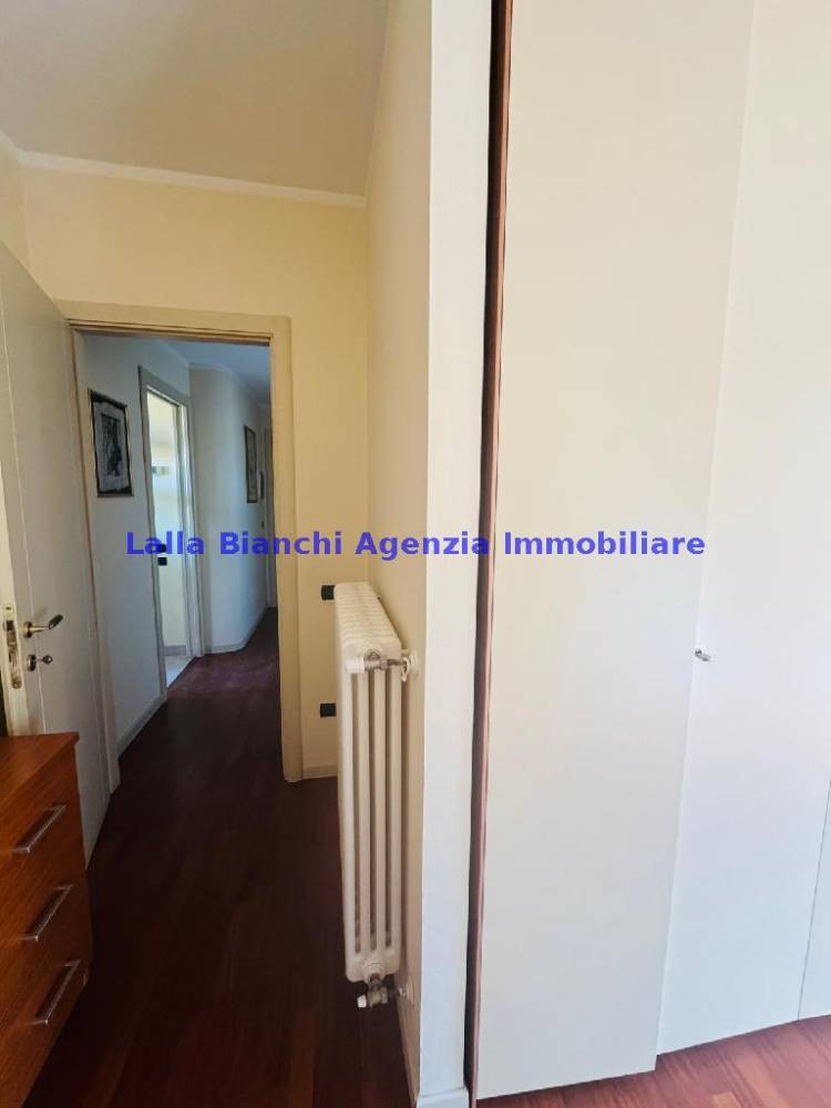 appartamento in vendita a Pesaro in zona Santa Veneranda