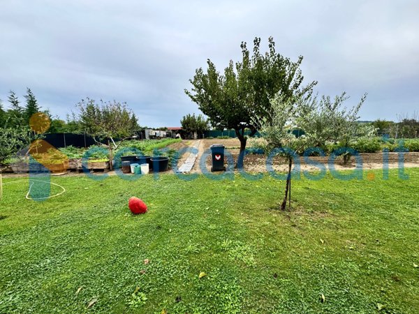 casa indipendente in vendita a Pesaro in zona Villa Fastiggi