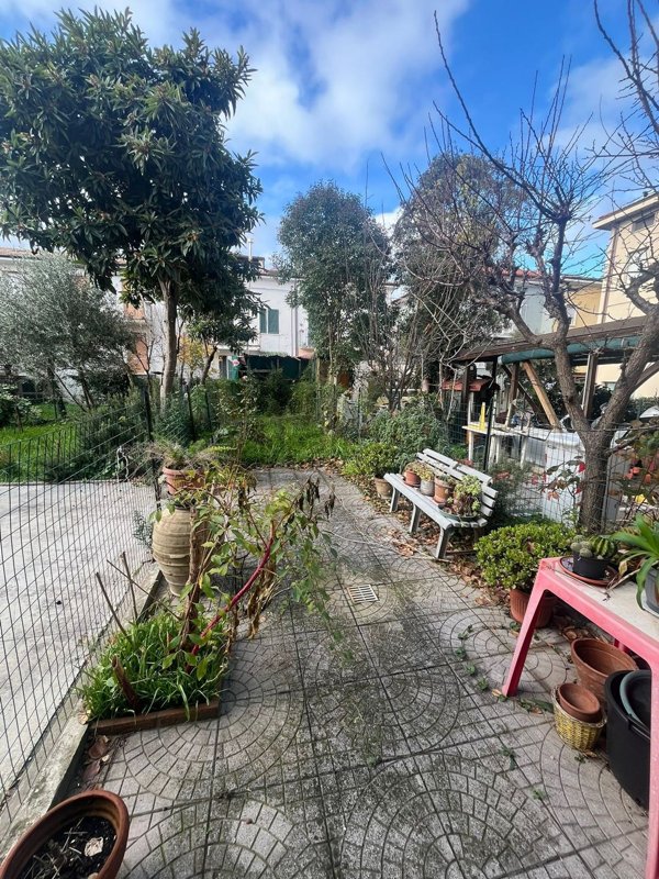 appartamento in vendita a Pesaro in zona Centro Città