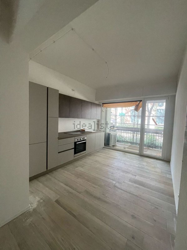 appartamento in vendita a Pesaro in zona Mare