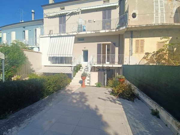 appartamento in vendita a Pesaro in zona Centro Città