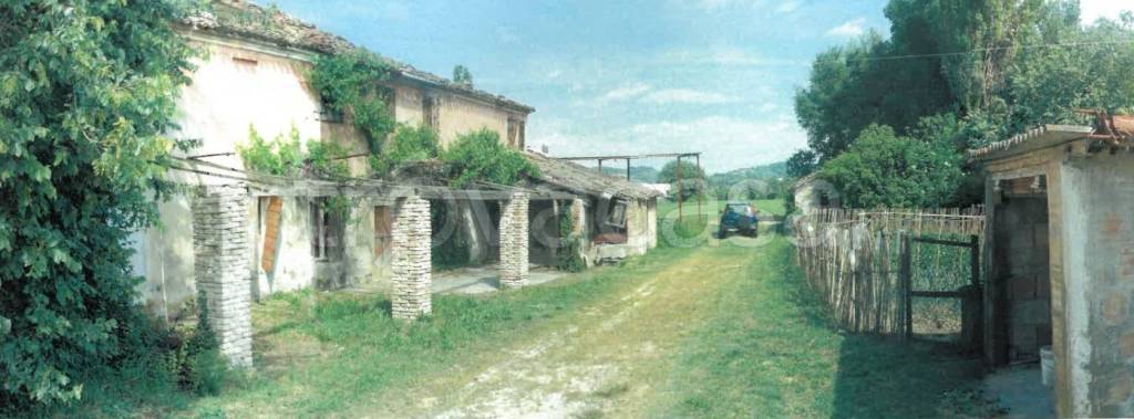 casa indipendente in vendita a Pesaro in zona San Bartolo