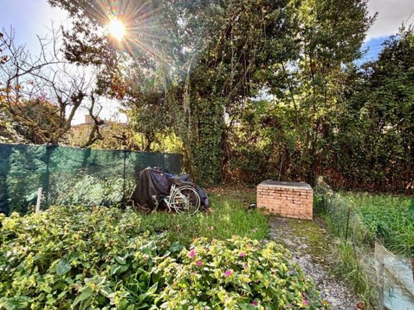 appartamento in vendita a Pesaro in zona Centro Città