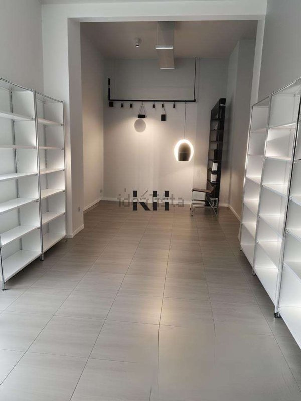 ufficio in vendita a Pesaro