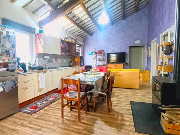 casa indipendente in vendita a Pesaro in zona Borgo Santa Maria