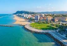 appartamento in vendita a Pesaro in zona Mare