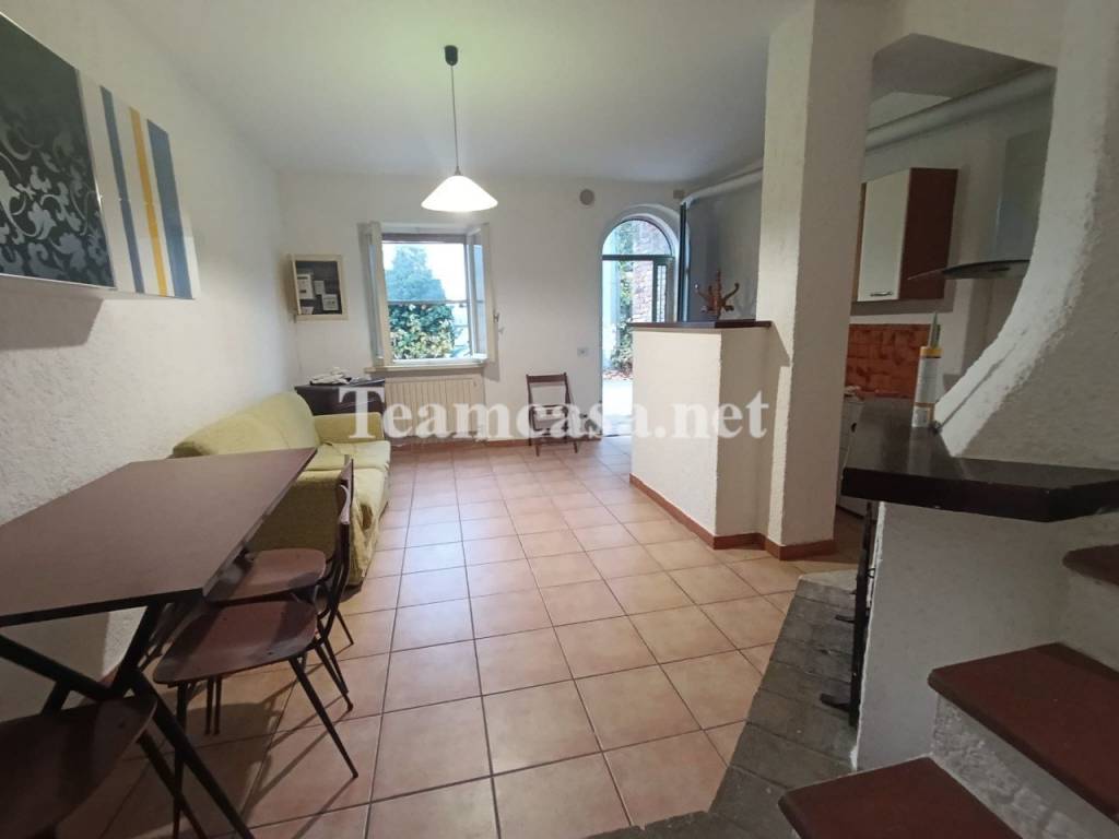 casa indipendente in vendita a Pesaro in zona Trebbiantico