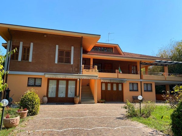 casa indipendente in vendita a Pesaro in zona Muraglia