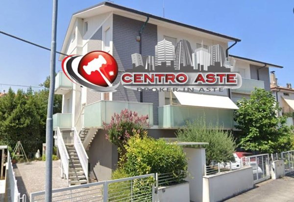 negozio in vendita a Pesaro in zona Pantano