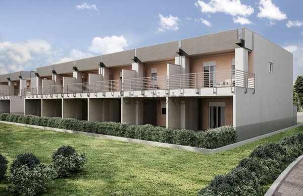 pentavano in vendita a Pesaro in zona Vismara