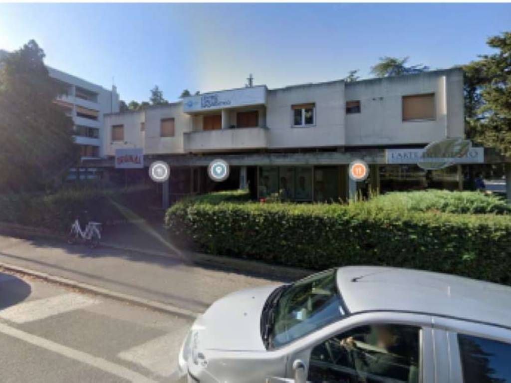 ufficio in vendita a Pesaro in zona Tre Ponti