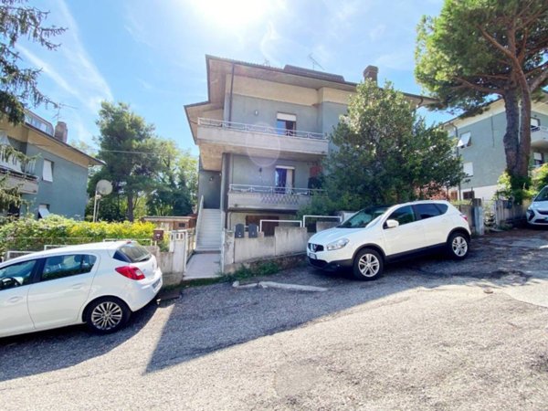 appartamento in vendita a Pesaro in zona Trebbiantico