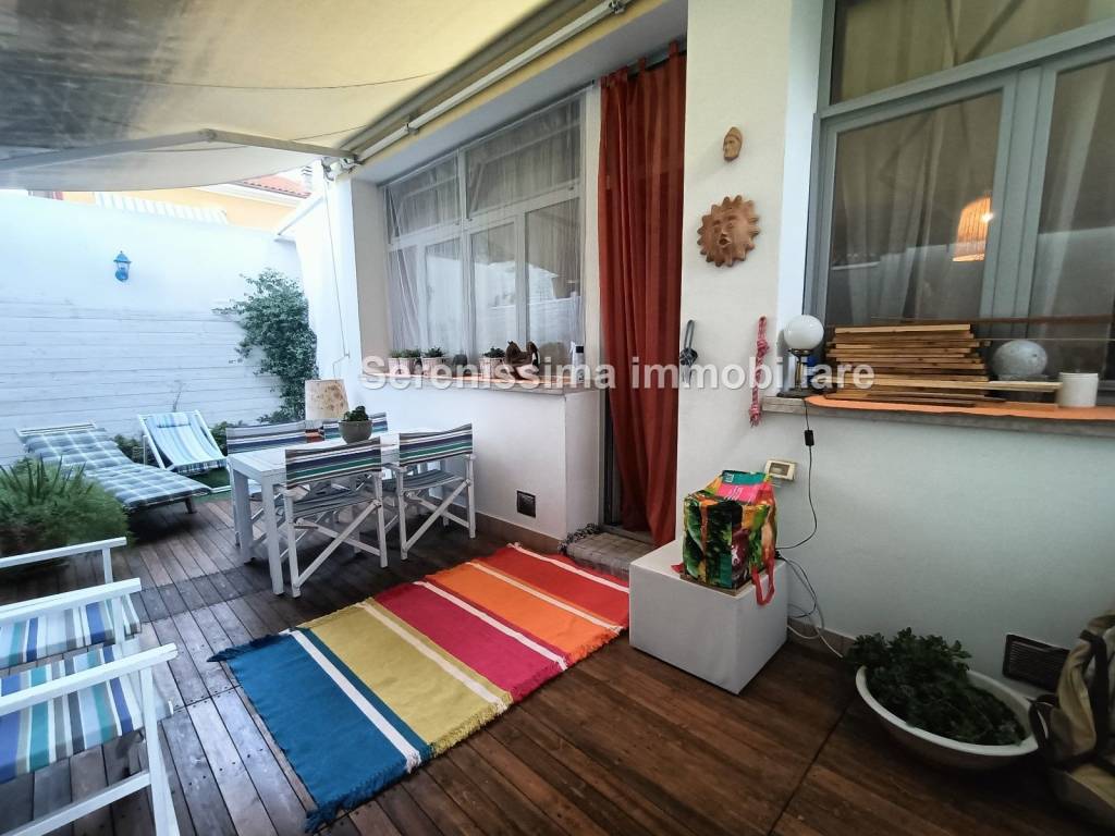 appartamento in vendita a Pesaro in zona Mare