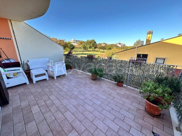 appartamento in vendita a Pesaro in zona Trebbiantico