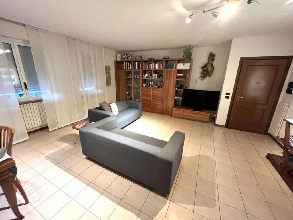 appartamento in vendita a Pesaro in zona Centro Città