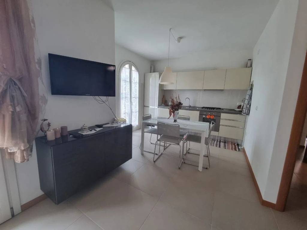 appartamento in vendita a Pesaro in zona Mare