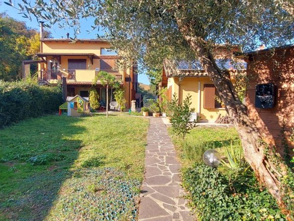 appartamento in vendita a Pesaro in zona Tre Ponti