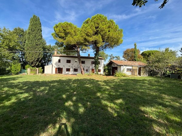 casa indipendente in vendita a Pesaro in zona Mare