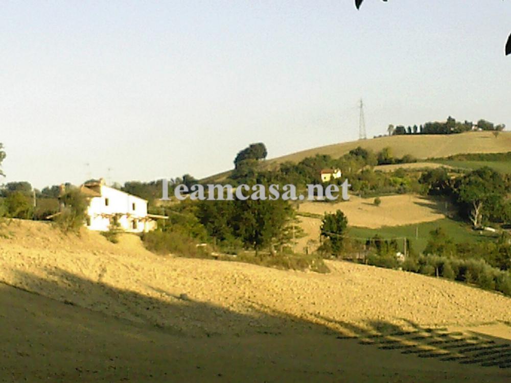 casa indipendente in vendita a Pesaro