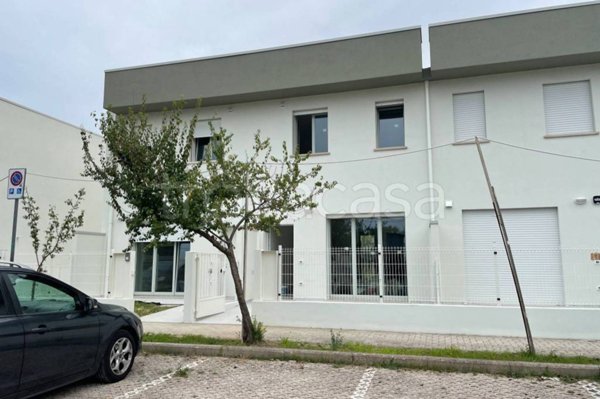 casa indipendente in vendita a Pesaro in zona Centro Città