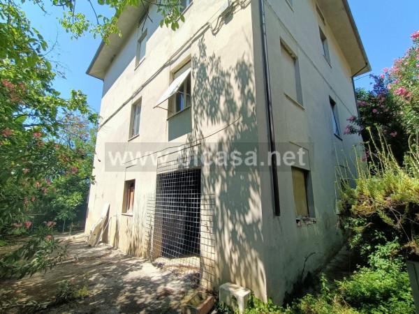 appartamento in vendita a Pesaro in zona Cattabrighe