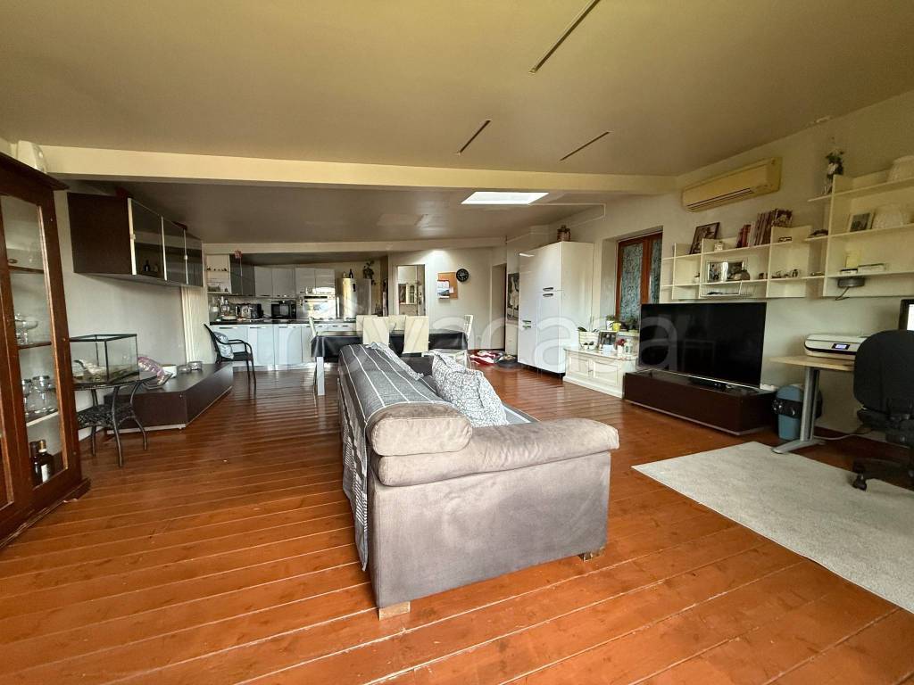 appartamento in vendita a Pesaro in zona Centro Città