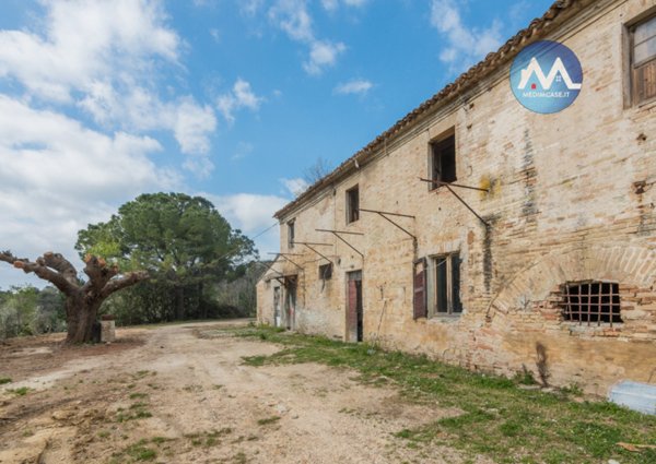 appartamento in vendita a Pesaro in zona Fabbrecce