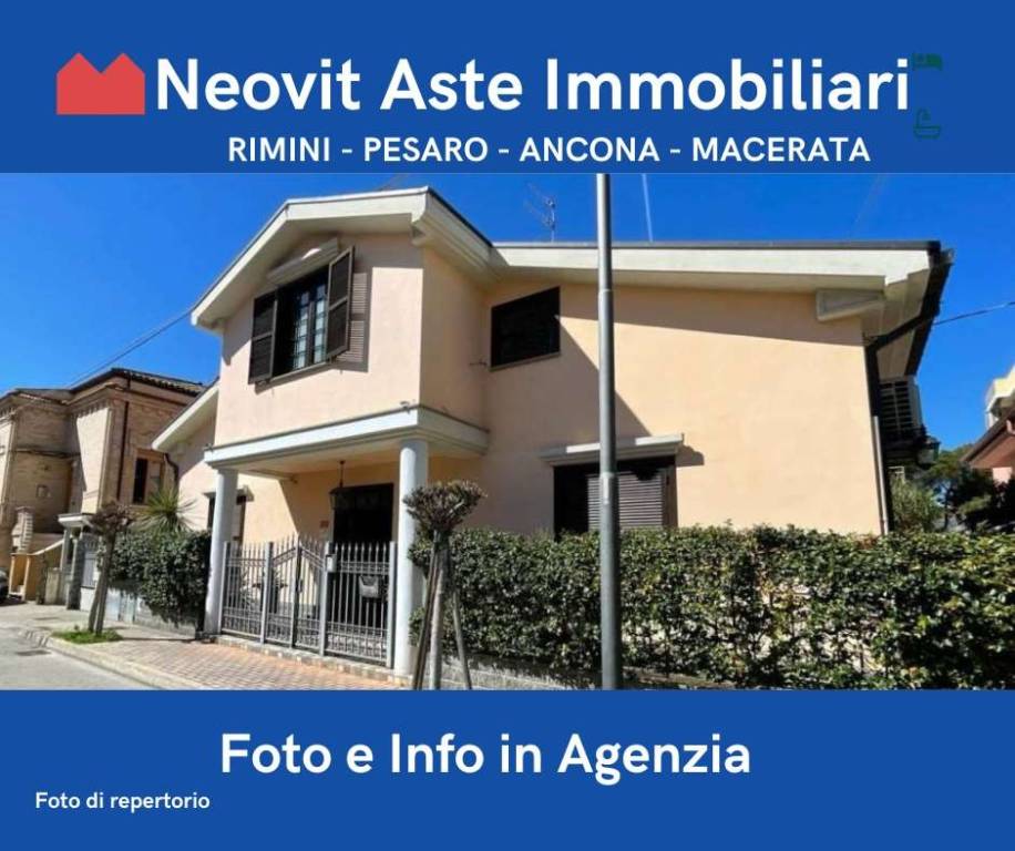casa indipendente in vendita a Pesaro in zona Villa Ceccolini