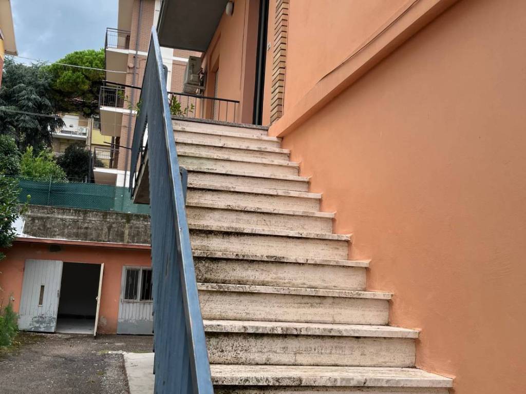 appartamento in vendita a Pesaro in zona Soria