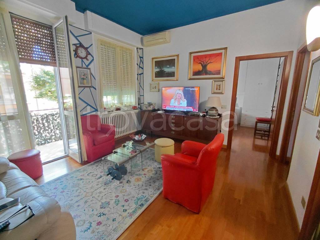 appartamento in vendita a Pesaro in zona Loreto