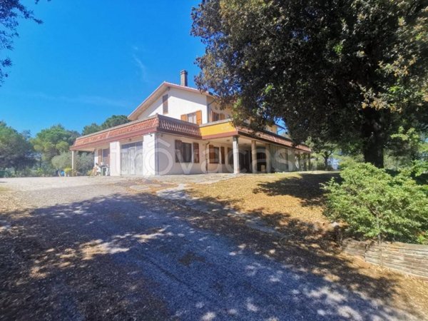 casa indipendente in vendita a Pesaro in zona Novilara