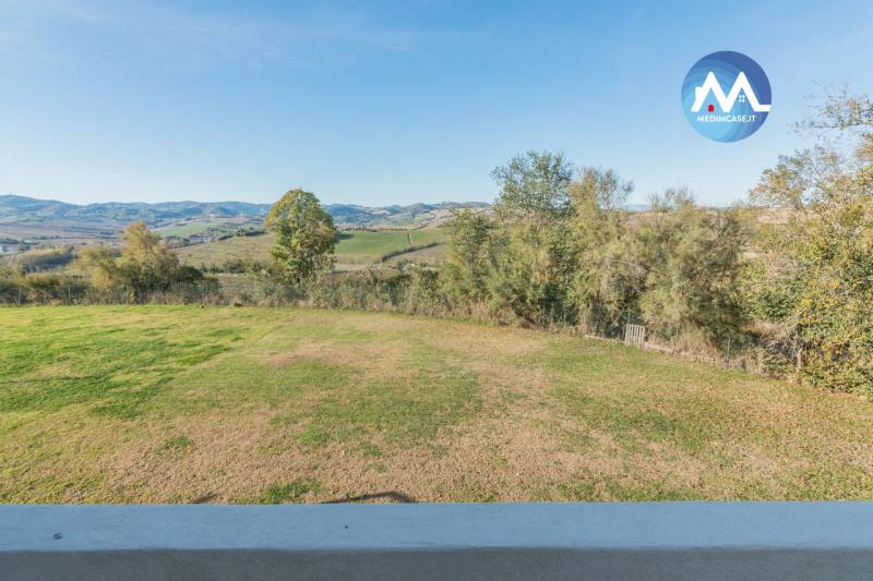 casa indipendente in vendita a Pesaro in zona Candelara