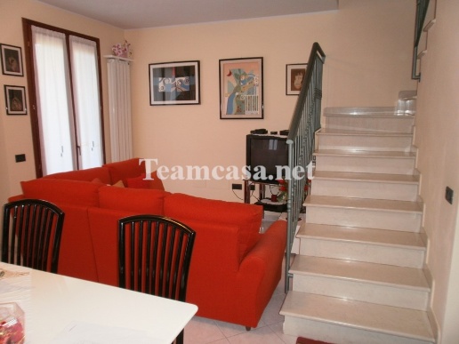 casa indipendente in vendita a Pesaro in zona Villa Ceccolini