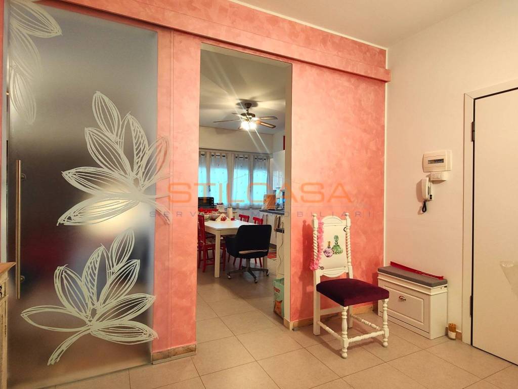 appartamento in vendita a Pesaro in zona Mare