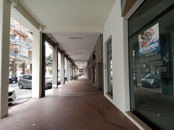 negozio in vendita a Pesaro