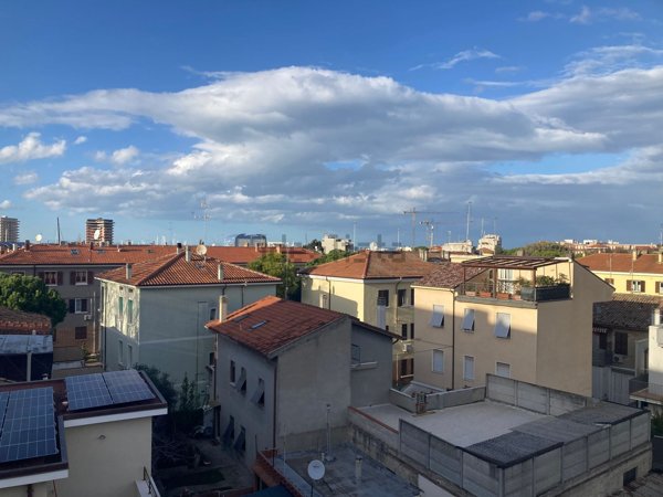 appartamento in vendita a Pesaro in zona Mare