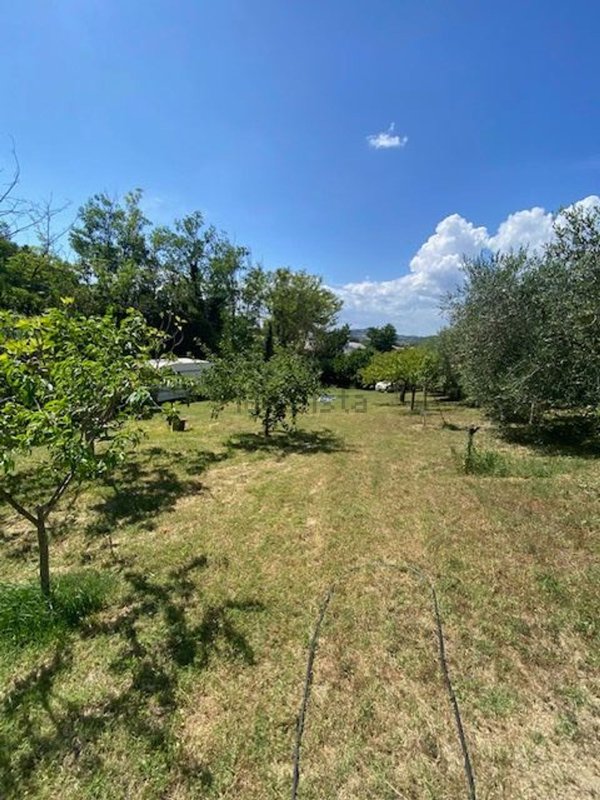 casa indipendente in vendita a Pesaro in zona Villa Fastiggi