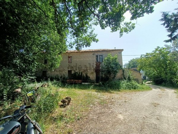 casa indipendente in vendita a Pesaro in zona Villa Ceccolini