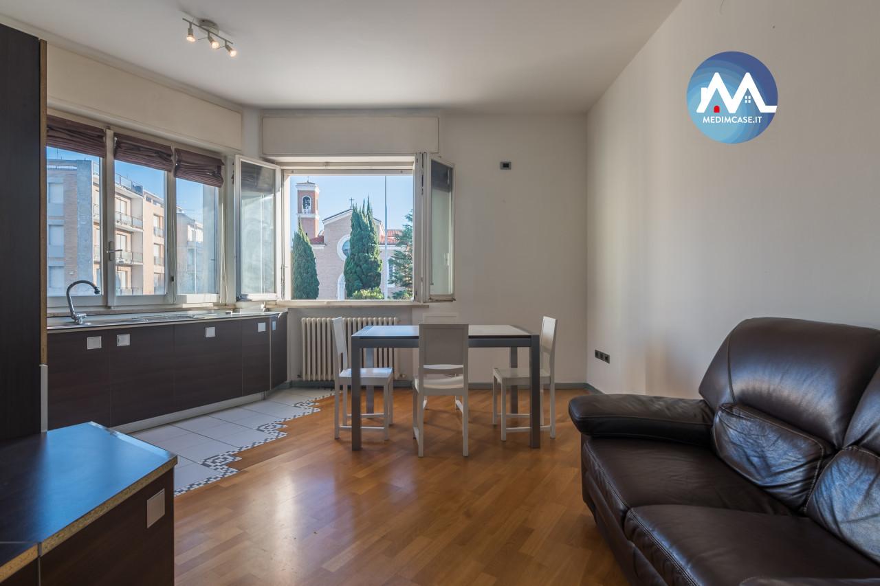 appartamento in vendita a Pesaro in zona Centro Città