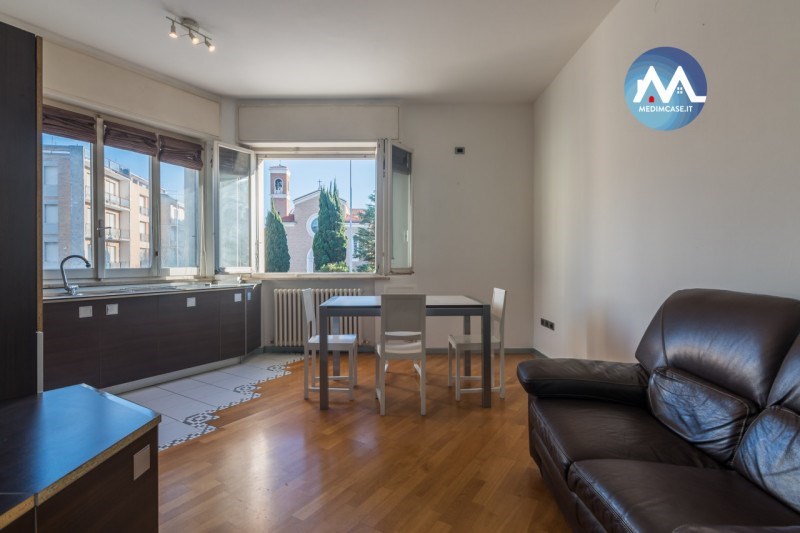 appartamento in vendita a Pesaro in zona Centro Città