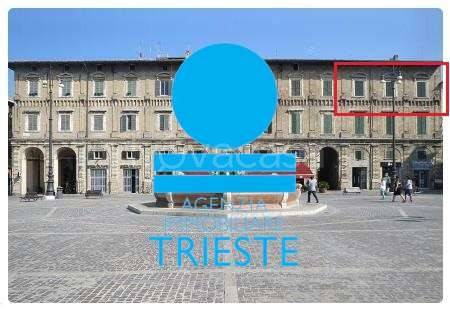 appartamento in vendita a Pesaro in zona Centro Città
