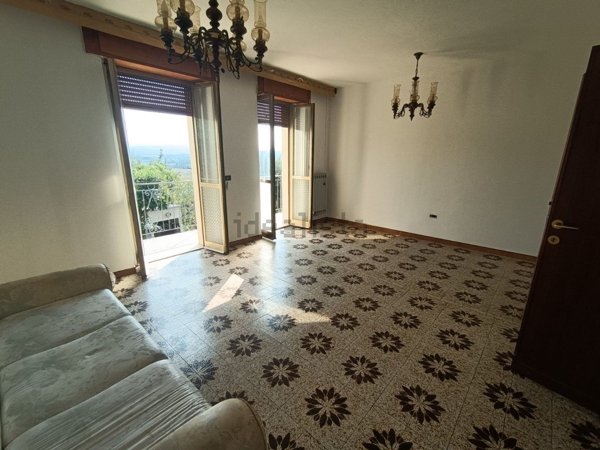 appartamento in vendita a Pesaro in zona Ghetto di Roncaglia