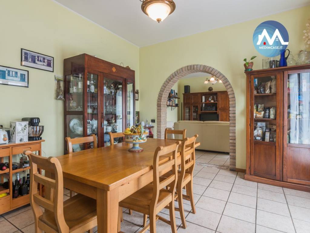 casa indipendente in vendita a Pesaro in zona Villa Fastiggi