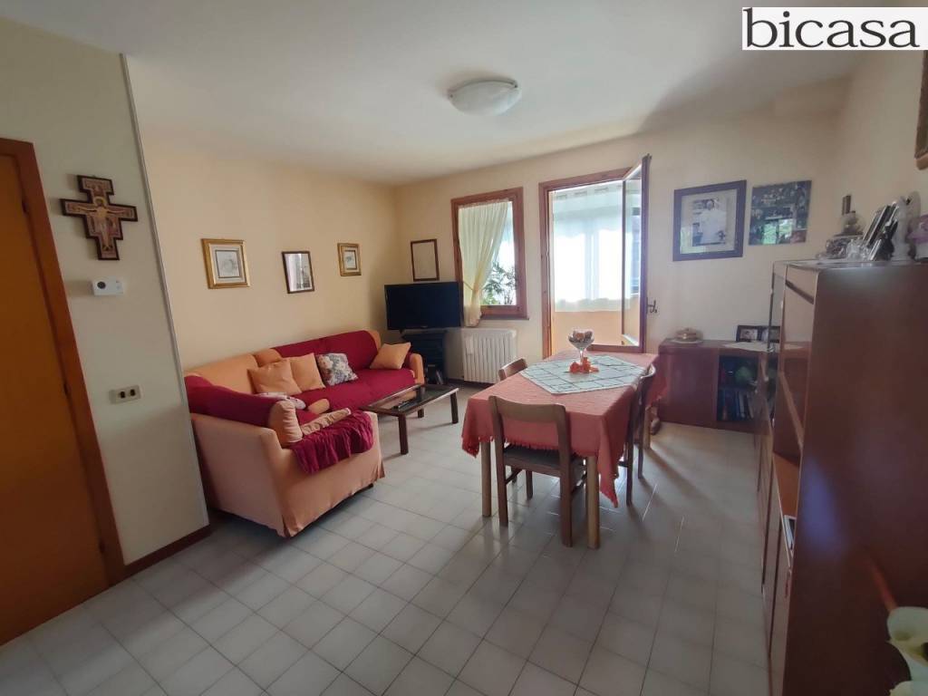 appartamento in vendita a Pesaro in zona Villa Ceccolini