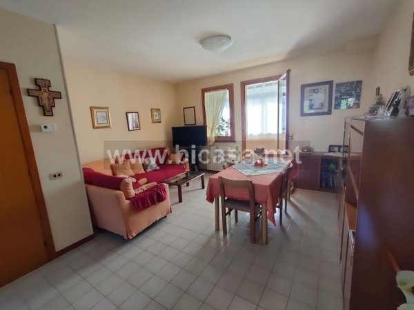 appartamento in vendita a Pesaro in zona Villa Ceccolini