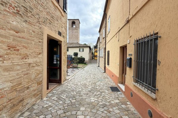 casa indipendente in vendita a Pesaro in zona Novilara