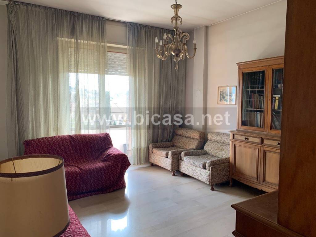 appartamento in vendita a Pesaro in zona Mare